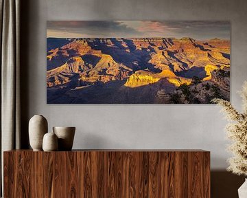Gouden avondlicht over de Grand Canyon, VS van Rietje Bulthuis