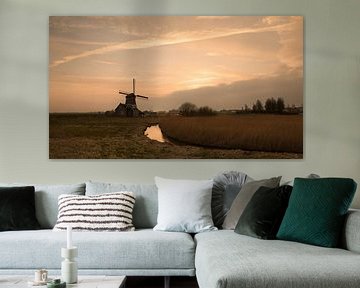 Windmühle bei Sonnenuntergang in Volendam von Chris Snoek