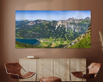 Panorama de montagne depuis la Krinnenspitze sur le lac Haldensee et les montagnes de Tannheim sur Walter G. Allgöwer