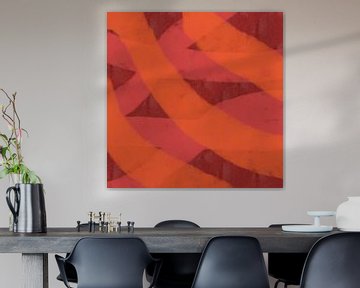 Moderne abstracte kunst. Penseelstreken in oranje, roze, terra. van Dina Dankers