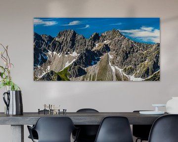 Bergpanorama van Fellhorn naar Hochgehrenspitze, 2251m en Walser Hammerspitze, 2170m, Allgäuer Alpen van Walter G. Allgöwer