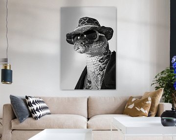 Stijlvolle slang met hoed en zonnebril, monochroom van Felix Brönnimann