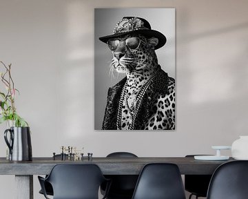 Stijlvol portret van een luipaard met hoed en zonnebril van Felix Brönnimann