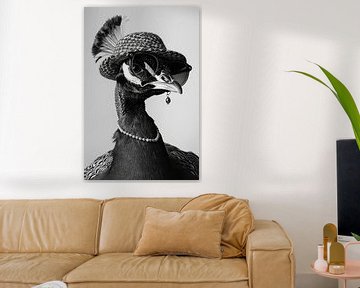 Pauw met hoed en zonnebril Zwart Wit van Poster Art Shop