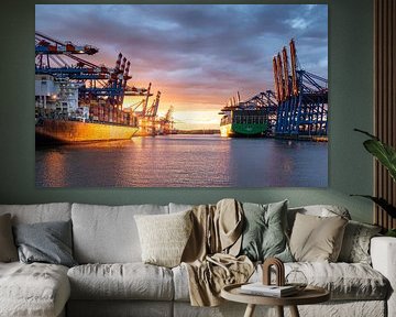 Sonnenuntergang im Hamburger Hafen von Nils Steiner