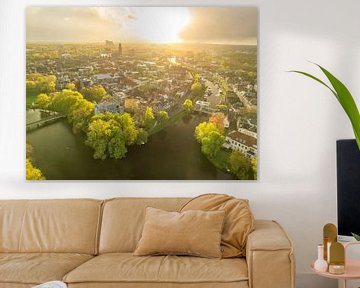 Zwolle stad Thorbeckegracht luchtfoto tijdens een voorjaarszonsondergang van Sjoerd van der Wal Fotografie
