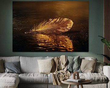 Gouden veer drijvend op mysterieus donker water van Art & Soul Creations