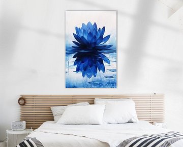 Abstrakte blaue Lotosblume mit Wasserreflexion von Art & Soul Creations