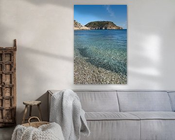 Strand en eiland aan de Middellandse Zeekust van Adriana Mueller