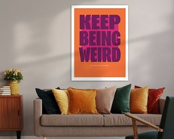 Keep Being Weird - Oranje en Roze van Malou Studio