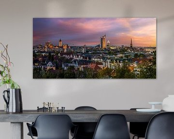 Panorama van de skyline van Leipzig bij zonsondergang van Frank Herrmann