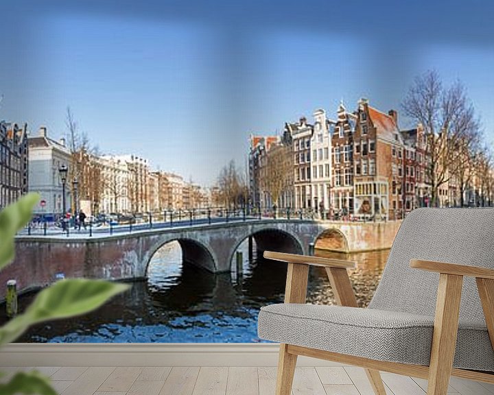 Sfeerimpressie behang: Amsterdam gracht panorama van Dennis van de Water