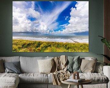 Mooie wolkenluchten boven de zee bij Domburg van Danny Bastiaanse
