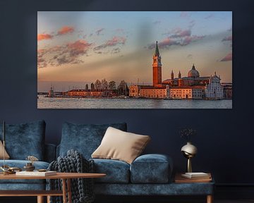 Zonsopkomst bij de kerk van San Giorgio Maggiore, in Venetië van Henk Meijer Photography