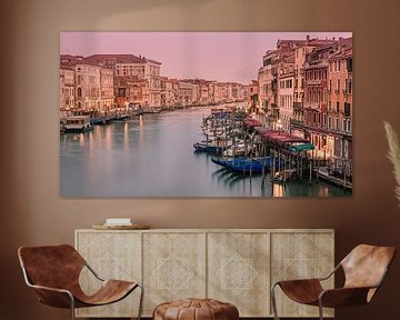 Zonsopkomst in Venetië over de Grande Canal van Henk Meijer Photography