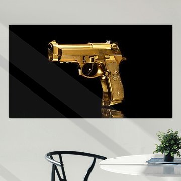 Pistolet d'or 9mm panorama sur TheXclusive Art