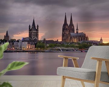 Der Kölner Dom zum Sonnenuntergang von Rolf Schnepp