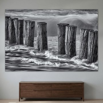 Wellenbrecher am Strand von Burgh-Haamstede