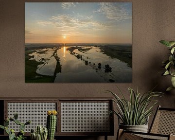 IJssellandschap tijdens zonsondergang van bovenaf gezien van Sjoerd van der Wal Fotografie