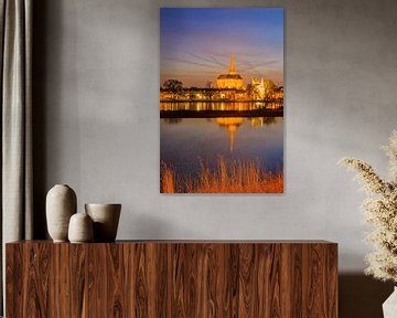 Cityfront of Kampen in the evening by Paul Kaandorp