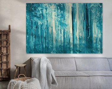 Forêt abstraite surréaliste avec des nuances de bleu