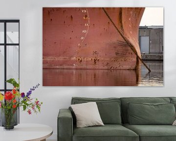 Een boeg en ankerkettingen een zeeschip van scheepskijkerhavenfotografie