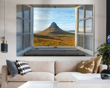 Uitzicht vanuit het raam op Kirkjufell van Poster Art Shop