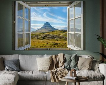 Uitzicht vanuit het raam op Kirkjufell van Poster Art Shop