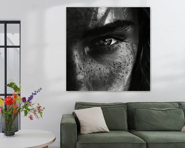 Zwart-witte vrouw van Poster Art Shop