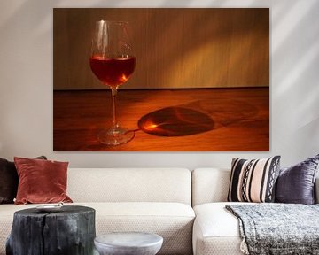 Glas wijn van Andrea Ooms