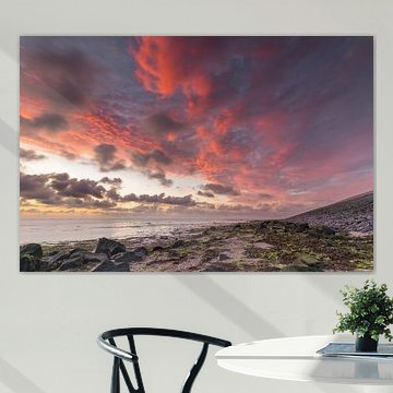 Genießen Sie einen spektakulären Sonnenuntergang über dem Wattenmeer