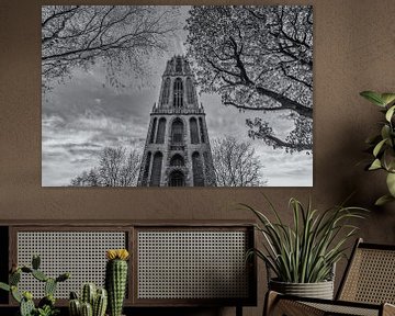 Tour Dom Utrecht depuis le Domplein par une journée ensoleillée - noir et blanc sur Tux Photography