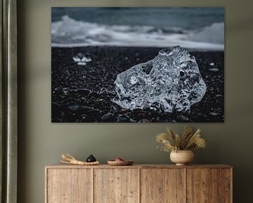 Gletsjerijs op Dimando Beach in IJsland van Thomas Heins
