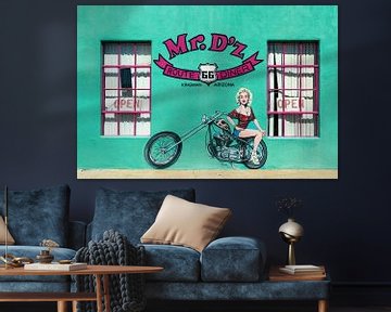 Route 66, muurschildering motor en meisje van Inge van den Brande