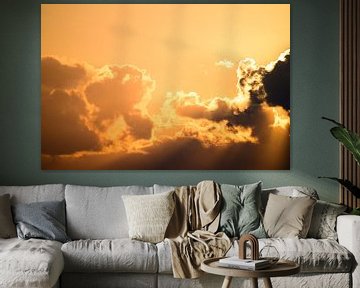 Wolken met zilveren rand tijdens zonsondergang van Sjoerd van der Wal Fotografie
