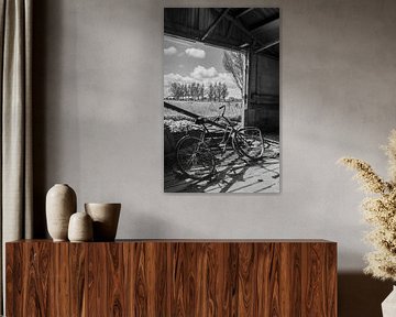Fahrrad in einem verlassenen Bauernhaus