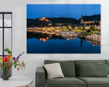 Blauwe uur in de avond van Cochem, Duitsland van Jeroen de Jongh Fotografie