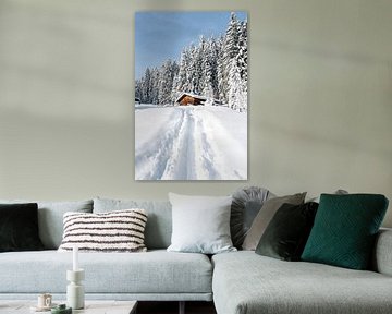 Alpenhut in de winter met veel sneeuw in staand formaat van Leo Schindzielorz