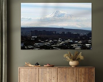 Yerevan and Mount Ararat van Richard Wareham