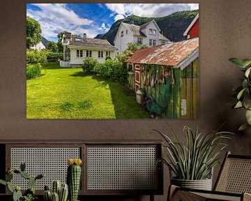 Huizen en schuren in Aurland in Noorwegen van Rico Ködder
