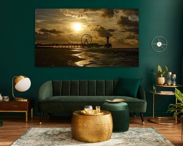 Low-hanging sun and the Scheveningen Pier. by Jaap van den Berg