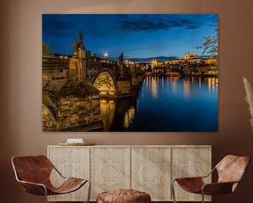 Prag: Karlsbrücke bei Nacht von Sascha Reuen