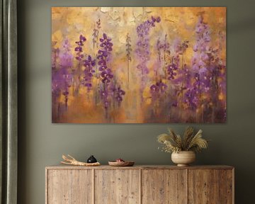 Paarse Bloemen op een Gouden Achtergrond van Whale & Sons