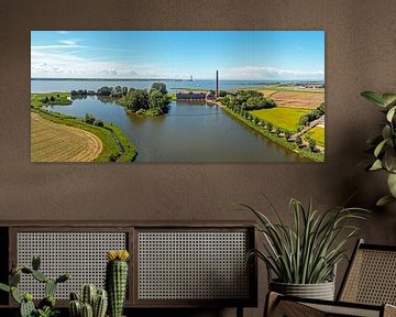 Lucht panorama van het Wouda gemaal bij Lemmer in Friesland Nederland van Eye on You