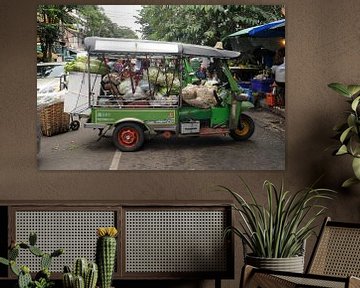 Volle tuktuk van Richard Wareham