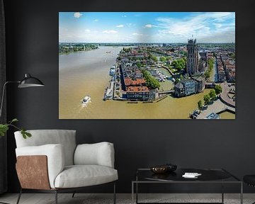 Lucht panorama van de stad Dordrecht met de Onze Lieve Vrouwenkerk in Nederland van Eye on You