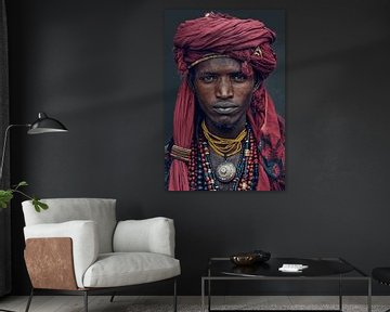 African Tribe Wodaabe portrait in red by Sander Hupkes