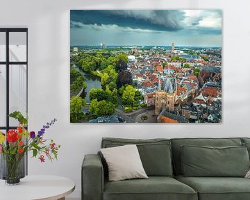 Stormwolken boven Zwolle tijdens een zomerse onweersbui