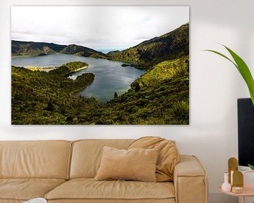 Lagoa do Fogo van Sven van Rooijen
