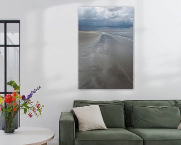 Strand bij duinen van Goerree van Judith Schrijver